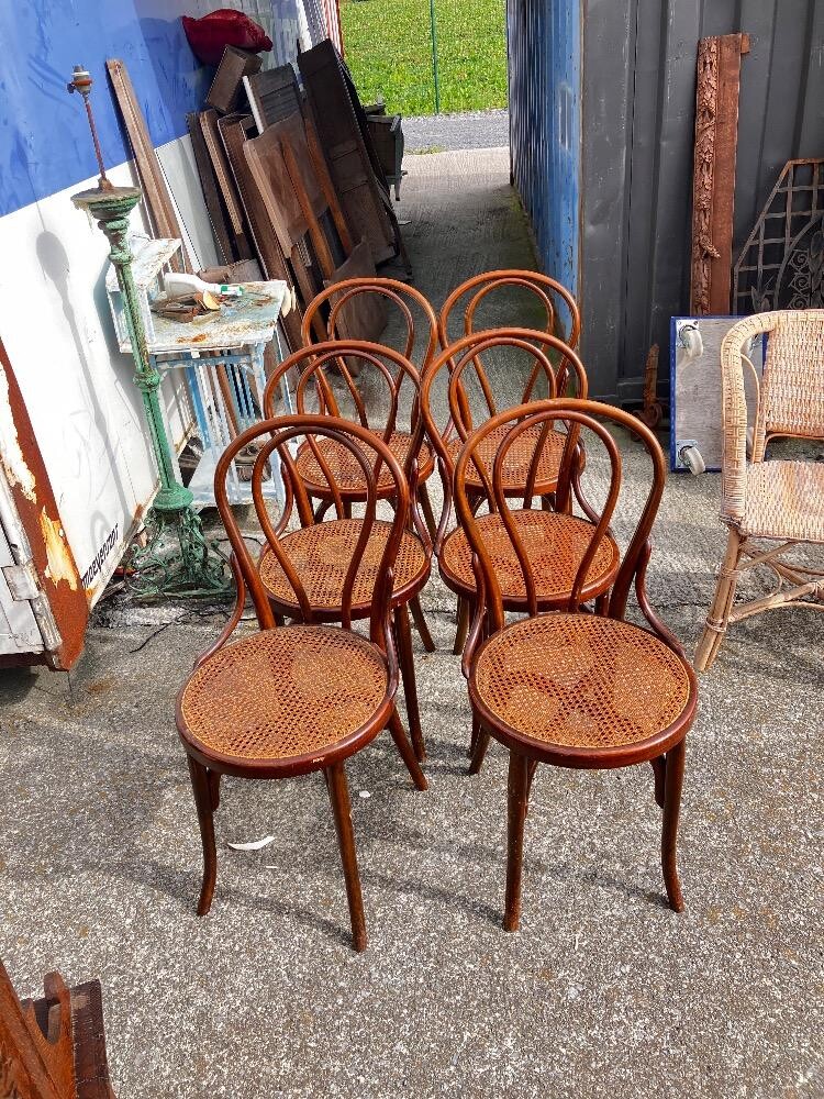 6 belles chaises réf 15/23