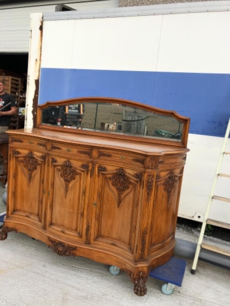 Dressoir sculptée réf 690