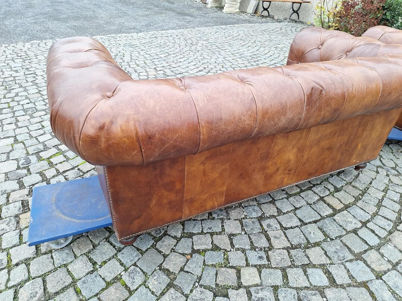 Paire de canapé Chesterfield réf 18/23 