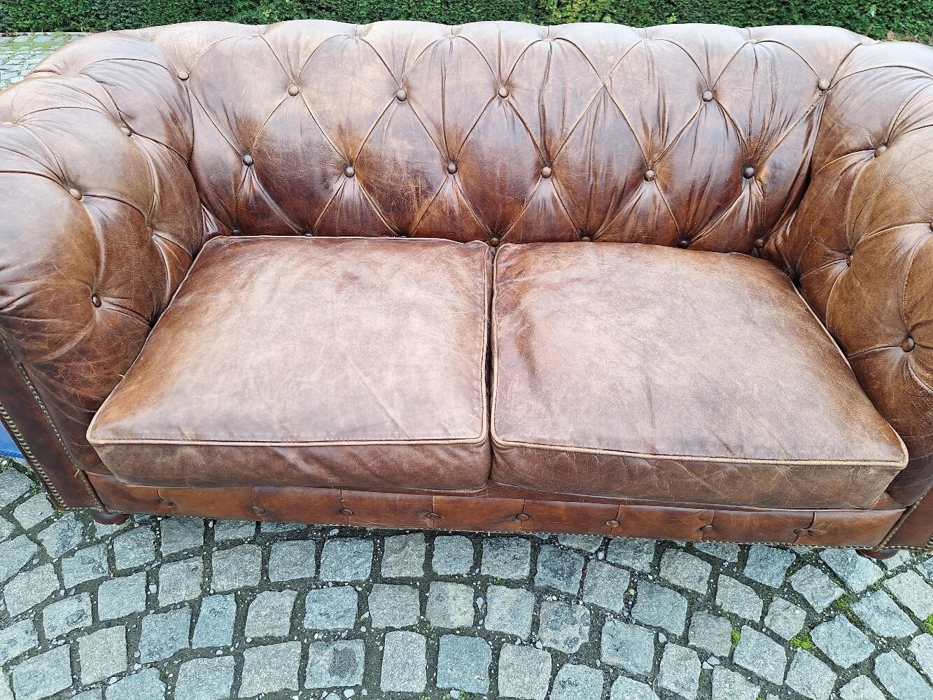 Paire de canapé Chesterfield réf 18/23 