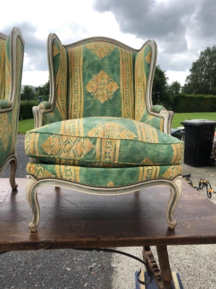 Paire de fauteuils Louis XV réf 684 