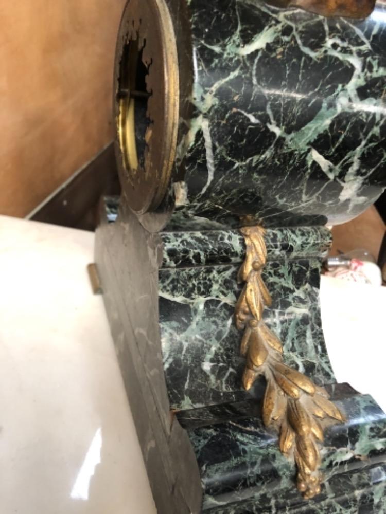 Pendule bronze et marbre réf 657
